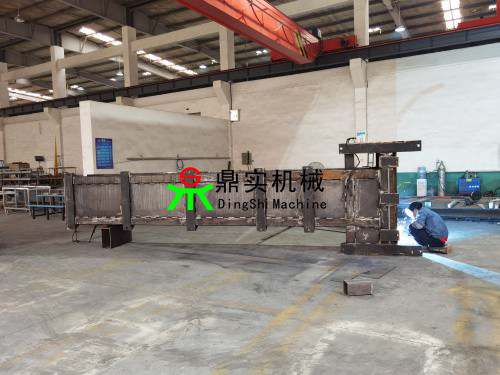 下料鋼板噴漆